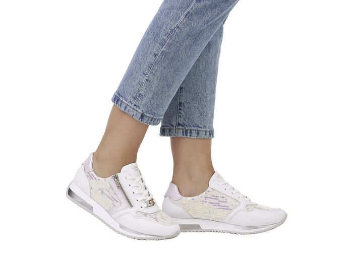 Sneaker in interessant gepr&auml;gtem Materialmix WEISS-HELLFLIEDER