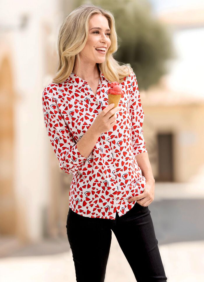 Bluse mit Herzchen 