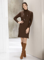 Strick-Kleid in figurnaher Schlupfform 