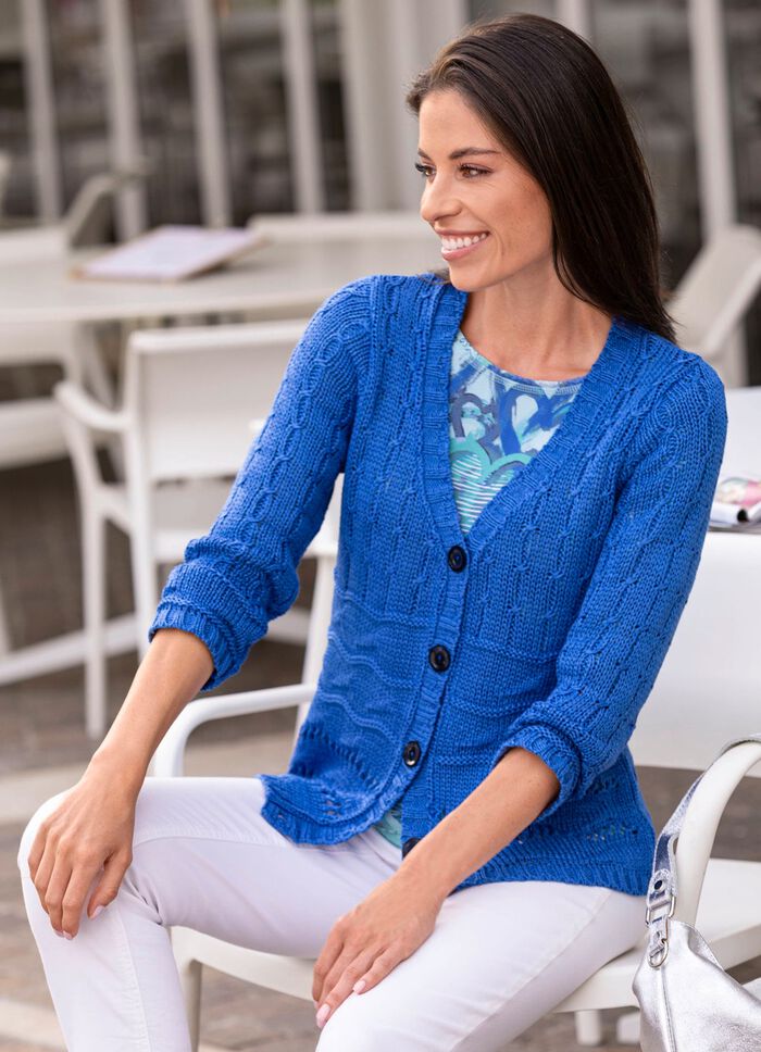 Strickjacke aus B&auml;ndchengarn 