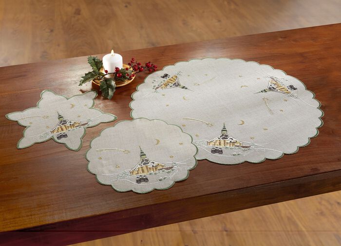 Tisch- und Raumdekoration mit echter Plauener Spitze NATUR