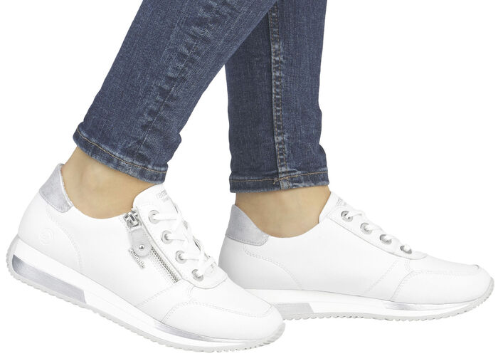 Remonte Schn&uuml;r-Sneaker mit silberfarben schimmerndem Kontrast-Besatz WEISS
