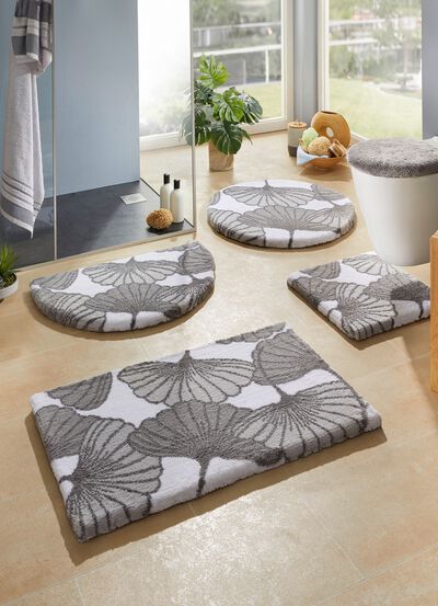 Badgarnitur mit Ginkgoblätter-Motiv 