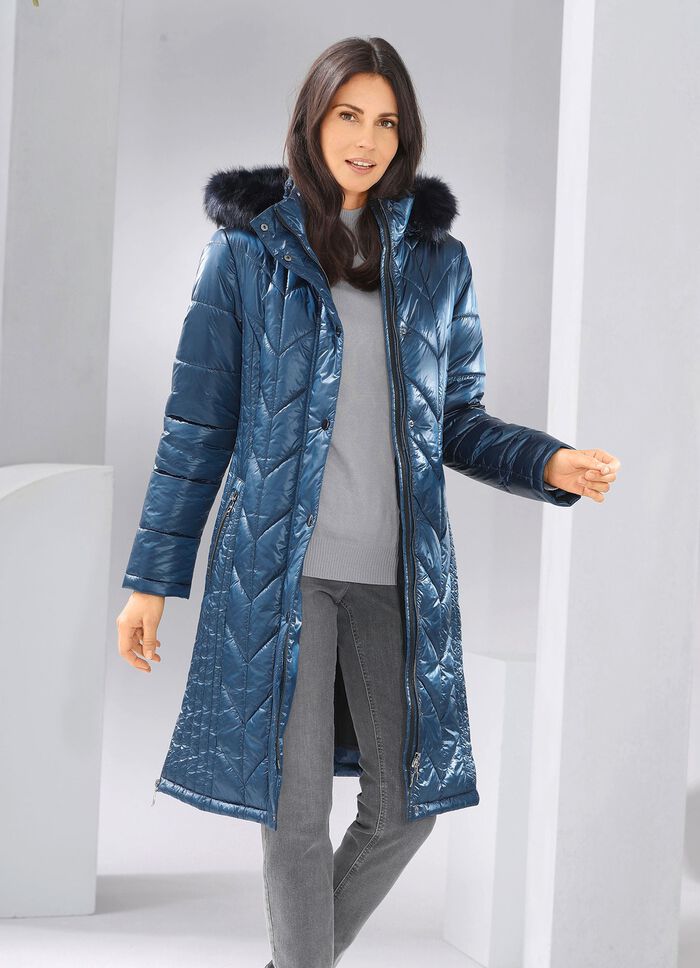 Mantel mit figurfreundlicher L&auml;ngssteppung AZURBLAU