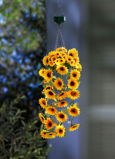 LED-H&auml;ngeampel mit Sonnenblumen 