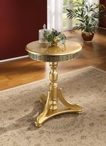 Beistelltisch mit umlaufender Verzierung 