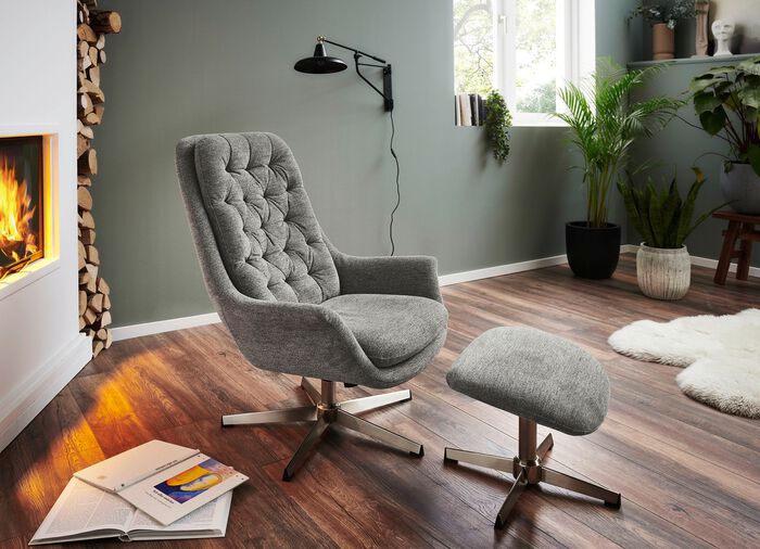 Bequemer Relax-Sessel mit Hocker 