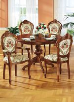 Esszimmer-St&uuml;hle oder Sessel in Nussbaum 