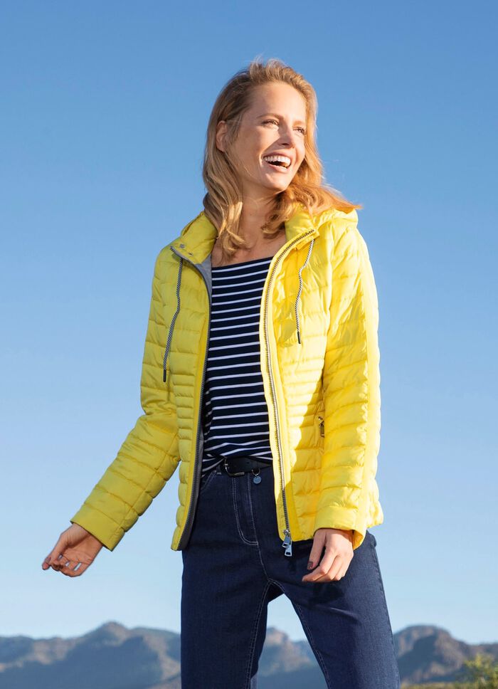 Steppjacke mit recyceltem Materialanteil 