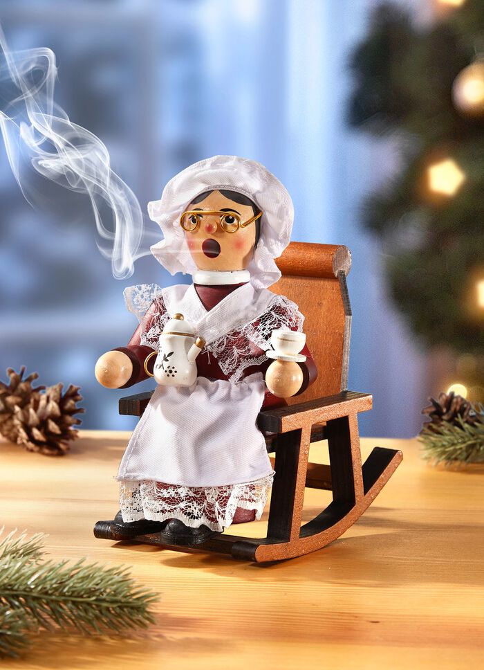 R&auml;ucherfigur Oma im Schaukelstuhl 