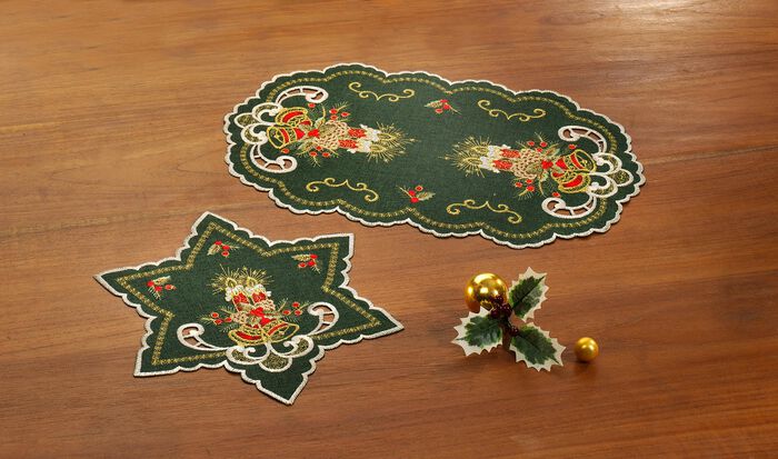 Weihnachtliche Tisch- und Raumdekoration 