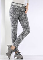 Jeans mit Camouflage-Dessinierung ANTHRAZIT-GRAU