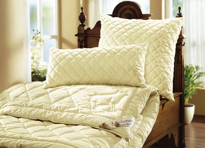 Mesana Bettwarenprogramm mit feinsten und hochwertigen Edelhaaren ECRUE