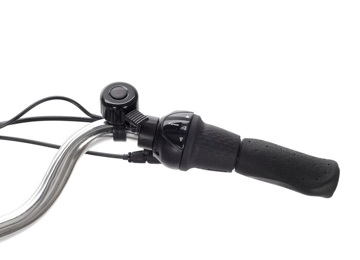 Zeitlos, elegantes City-E-Bike mit komfortabler Ausstattung   SILBER