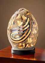 Tischleuchte mit Mosaik aus Glasst&uuml;cken 