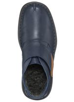 Boot mit verstellbarer Klettspange 