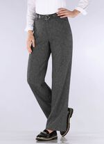 Hose in modischer Weite 