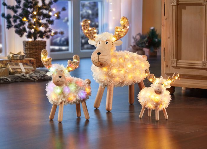 Beleuchtetes Rentier aus Holz 
