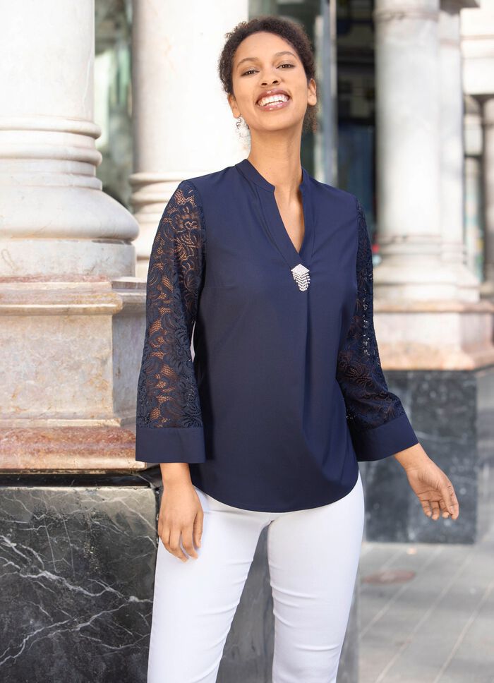 Tunika mit abnehmbarer Brosche 