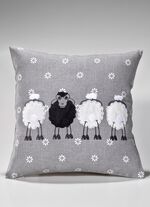 Tisch- und Raumdekoration mit Pl&uuml;sch-Applikationen 