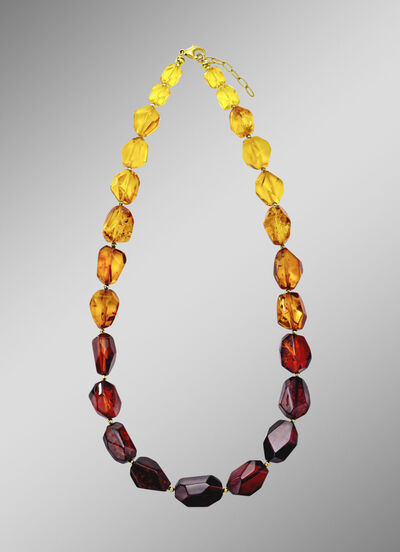 Edle Halskette mit Bernstein und Hämatit 