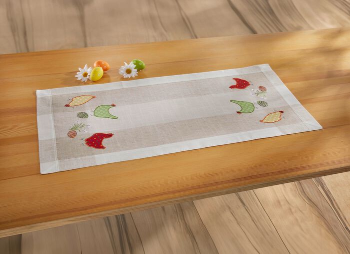 Tisch- und Raumdekoration mit aufwendigen Applikationen 