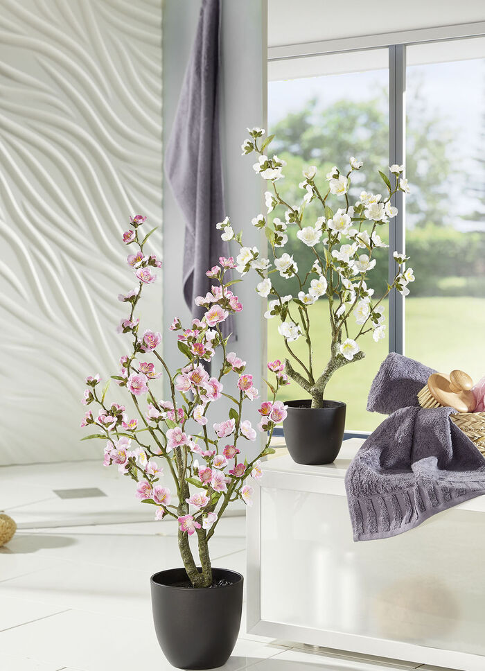 T&auml;uschend echt aussehender Kirschbl&uuml;tenbaum 