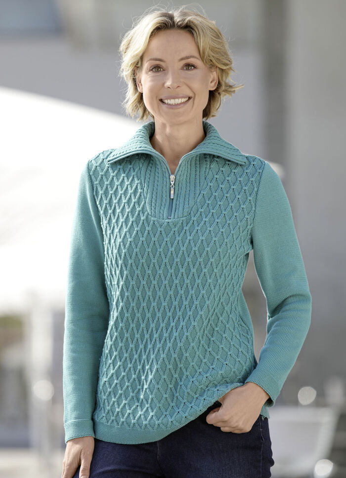 Pullover mit aufwendiger Struktur 
