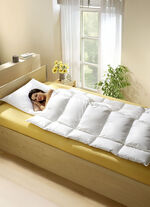 Anschmiegsame Körperform-Daunendecke 