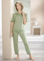 Hausanzug von Laurina PISTAZIE