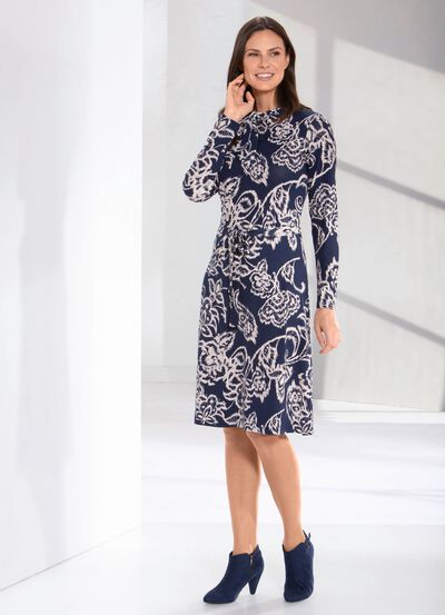 Kleid mit Bindeschluppe 