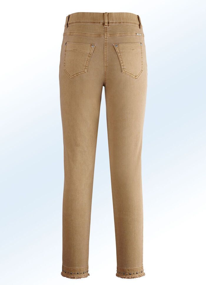 Magic-Jeans mit toller Nietenzier sowie angesagtem Fransensaum COGNAC