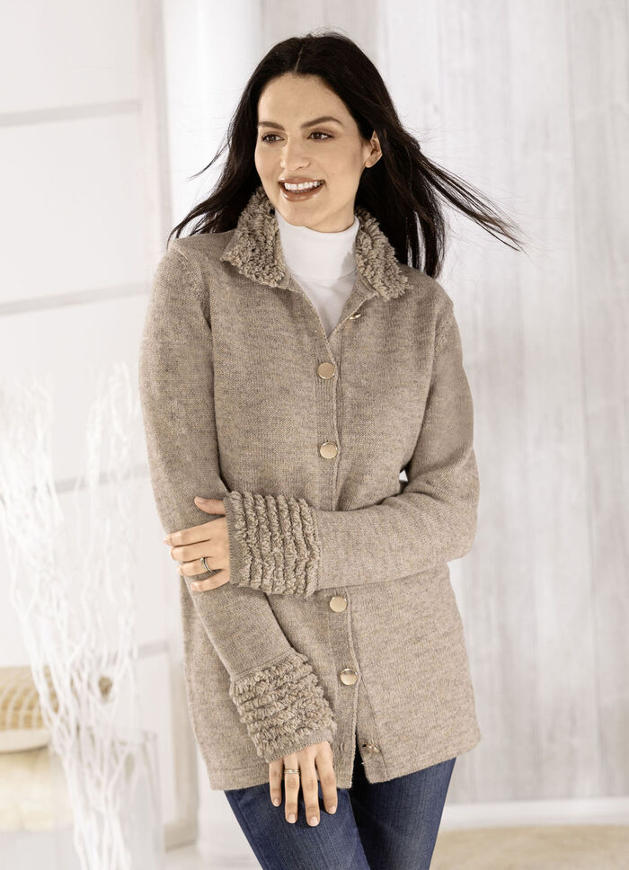 Strickjacke in angenehm flauschiger Qualität SAND MELIERT