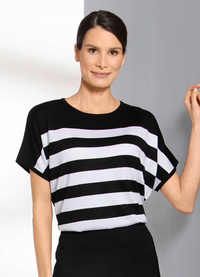 Pulli in weich fliessender Qualit&auml;t 