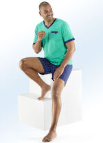 Shorty mit V-Ausschnitt und Brusttasche / nachhaltiger Baumwollanbau 