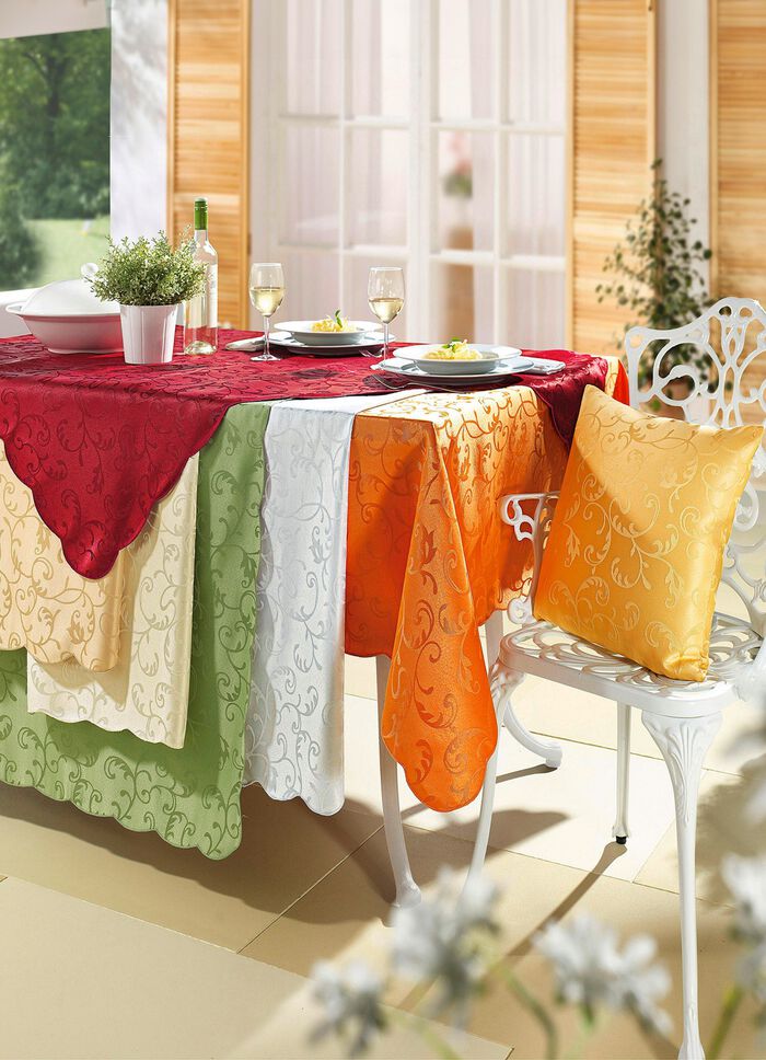 Pflegeleichte Tischdekoration f&uuml;r drinnen und drau&szlig;en 