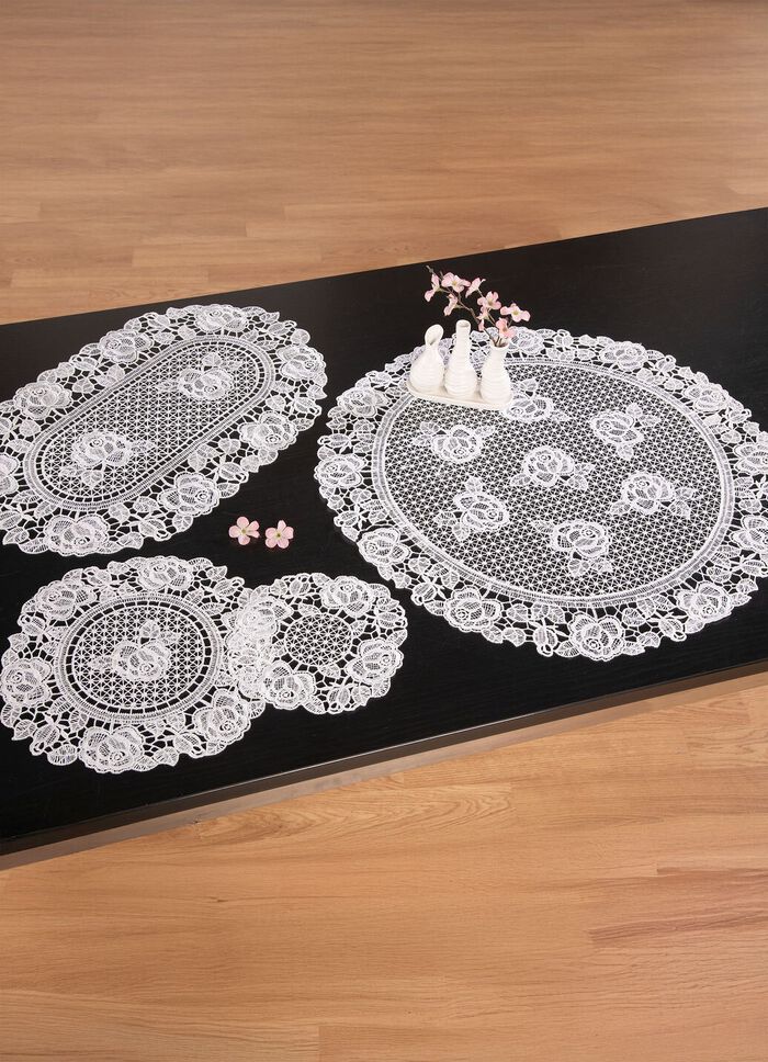 Tischdekoration aus Spitze WEISS