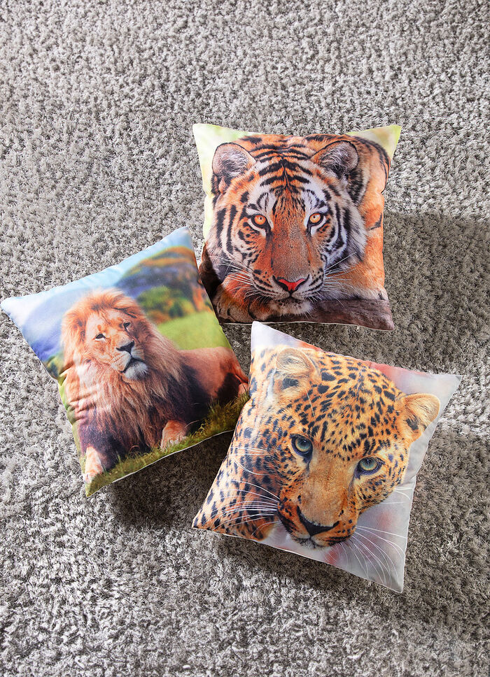 Kissenbez&uuml;ge mit Raubtiermotiv 