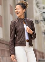 Lederkurzjacke mit Nietenzier 