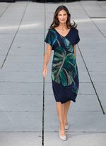 Kleid mit Chiffon-Besatz 