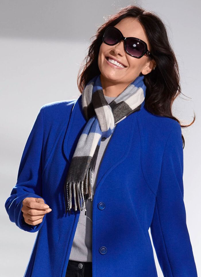 Schal mit Karodessin 