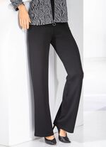 Hose in modischer Weite 