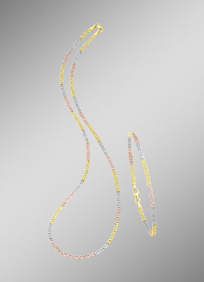 Elegante Garnitur in Tricolor, mit Karabiner 