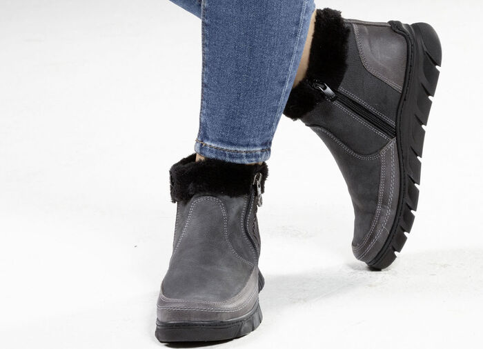 ELENA EDEN-Bootie mit schwarzem Plüschkragen GRAU