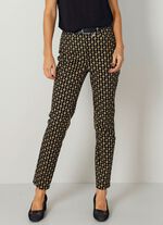 Hose in Minimal-Dessinierung 