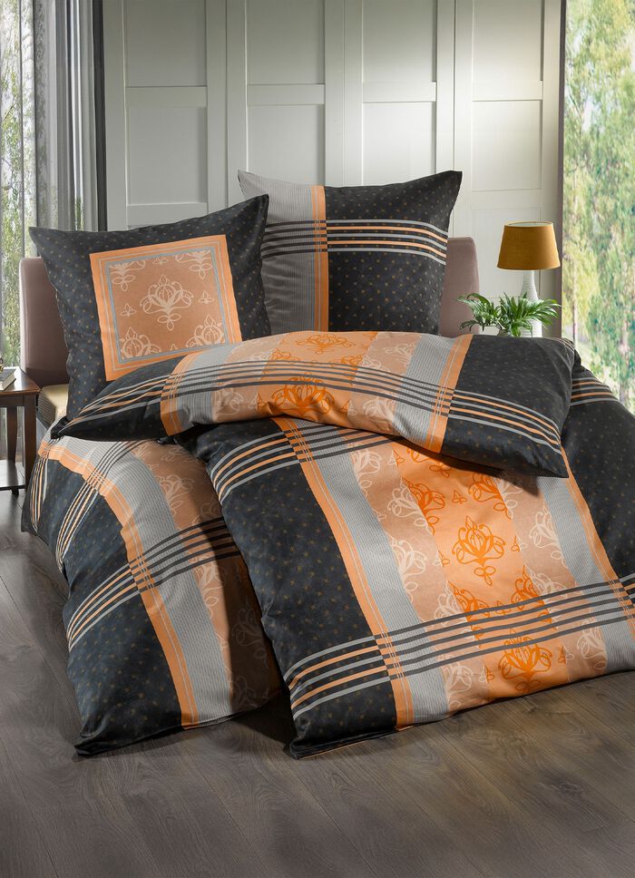 Elegante Bettw&auml;sche-Garnitur von Kaeppel 