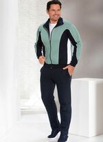 Freizeitanzug mit Seitentaschen 