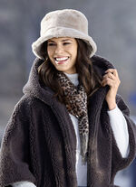 Schal mit Raubtierfell-Dessin 