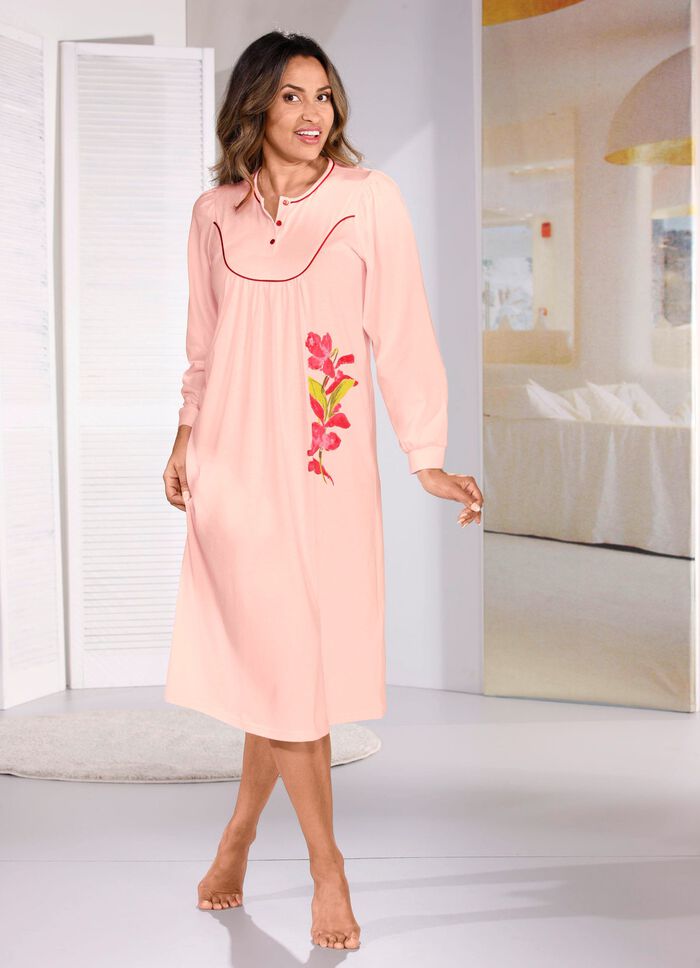 Nachthemd, wadenlang mit kn&ouml;pfbaren B&uuml;ndchenabschl&uuml;ssen 